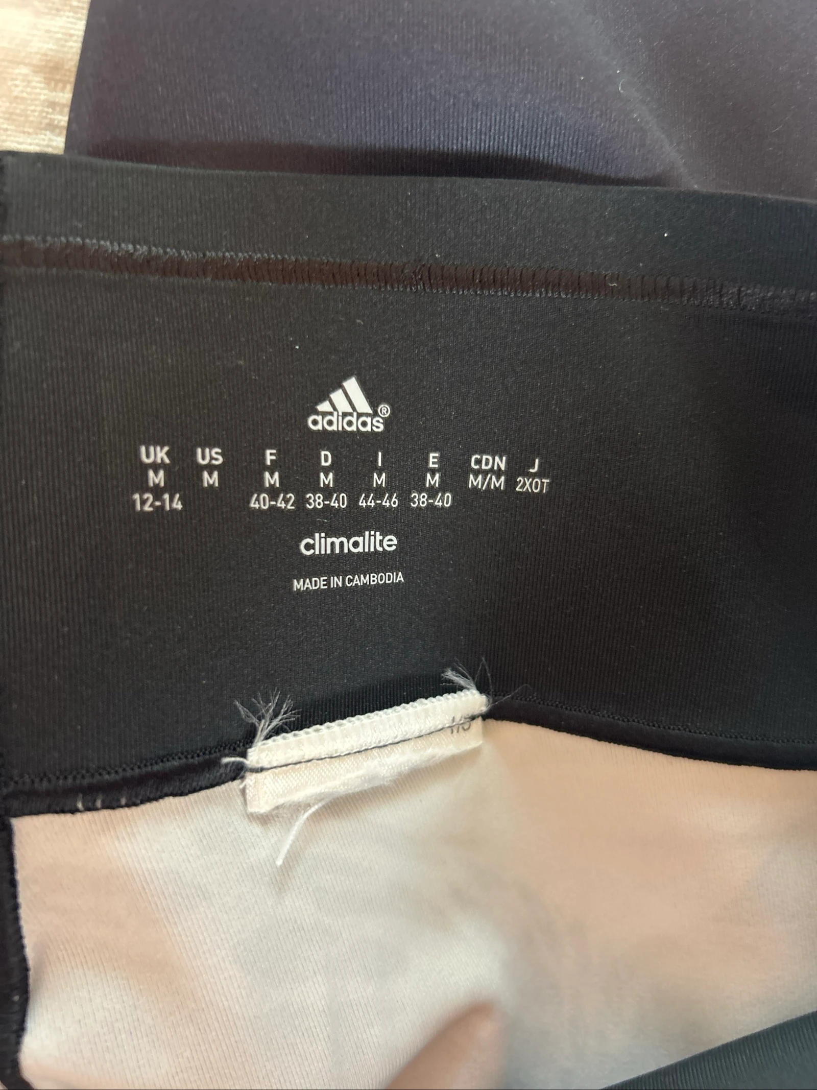 Leggings Adidas con diseño de leopardo/cebra talla M – photo 4
